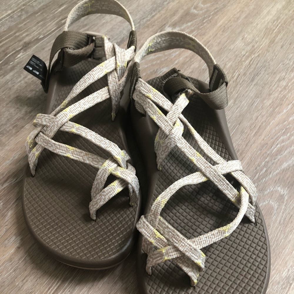 Size 8 chacos, minimal wear